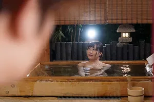 Chuyến đi giã ngoại gia đình, thay vì địt vợ yêu mang thai thì thanh niên lại đụ mẹ người vợ có thai