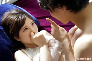 Dẫn bạn về nhà, bị bạn xoạc luôn cô vợ của mình