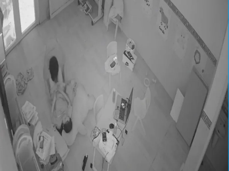 Lộ clip làm tình cùng ghệ tại phòng khách